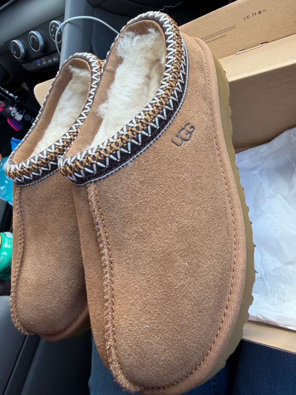 UGG Tasman’s - Picture 2 of 6